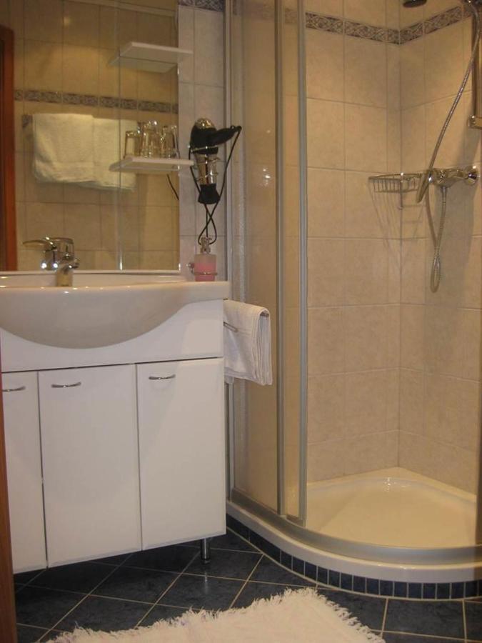 Haus Lifinar - Carmen Juen Apartment Sankt Gallenkirch Ngoại thất bức ảnh